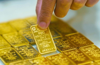 Nhà nước không còn độc quyền sản xuất vàng miếng: Giá có hạ từ đỉnh cao lịch sử?