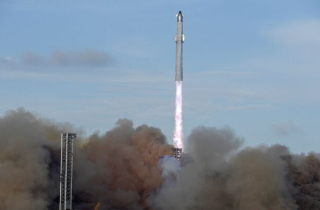 SpaceX phóng thử Starship lần 10, lần đầu triển khai 8 vệ tinh Starlink giả