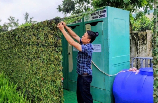 Các nhà vệ sinh công cộng ở khu vực diễu binh A80