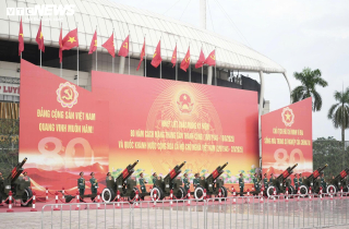 21 loạt đại bác rền vang ở sân Mỹ Đình, khai màn tổng duyệt A80