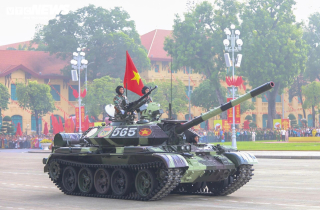 Dàn khí tài hiện đại của quân đội phô diễn sức mạnh trên Quảng trường Ba Đình