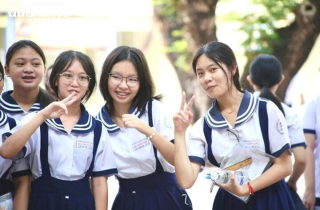 Chính phủ quy định 14 đối tượng được miễn học phí