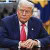 Thách thức kép cho chính sách ngoại giao của ông Trump