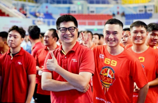 Gần 600 'chiến binh bầu trời' Vietjet tranh tài thể thao vì môi trường biển