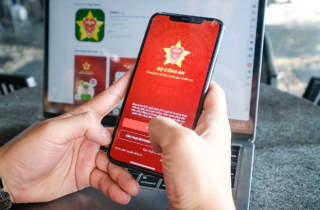 Thủ tướng: Không yêu cầu công dân xuất trình giấy tờ đã được tích hợp trên VNeID