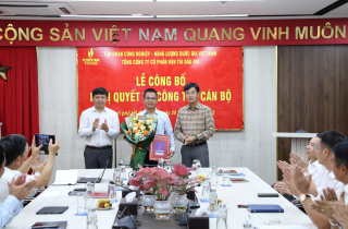 PVTrans tổ chức lễ công bố Nghị quyết công tác cán bộ