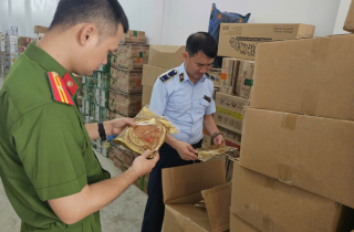 Hà Nội thu giữ 600 bánh trung thu nhập lậu