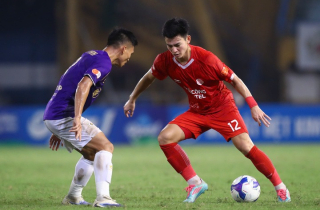 Thay cả giám đốc lẫn huấn luyện viên, Hà Nội FC vẫn chưa thắng
