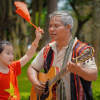 Người đàn ông Jarai độc thân làm cha của 11 em nhỏ bị bỏ rơi