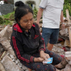 Mẹ già tử nạn trong căn nhà đổ sập, con gái khuyết tật bật khóc giữa đống đổ nát