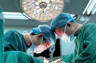 Can thiệp thành công ca dị dạng mạch máu hiếm gặp