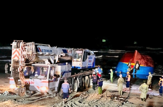 Phát hiện 2 thi thể trôi dạt vào bờ biển Quảng Trị, nghi ngư dân mất tích