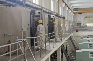Hà Nội: Thực hiện nhiều giải pháp giải tỏa ngay các điểm úng ngập