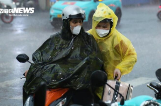 Dự báo thời tiết ngày 4/10: Bão số 11 Matmo mạnh lên nhanh, Hà Nội nắng to