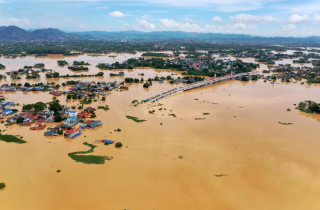 Lũ trên sông ở Bắc Ninh đang lên, lũ sông Cầu tại Thái Nguyên vẫn vượt lịch sử