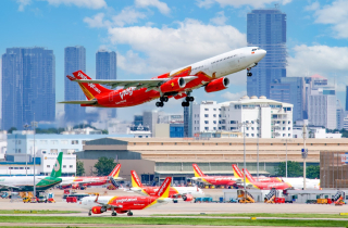 Mừng ngày đôi 10-10, Vietjet tặng triệu vé giảm nửa giá cho tín đồ du lịch