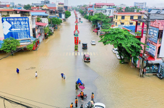 Lũ trên sông Cầu vượt đỉnh lịch sử hơn 1m, Thái Nguyên ngập đến cuối tuần