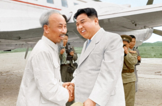 Ảnh hiếm các lần gặp giữa Chủ tịch Hồ Chí Minh và Chủ tịch Kim Nhật Thành