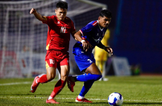 Tuyển Việt Nam thắng Nepal 3-1, nuôi hy vọng bám đuổi Malaysia