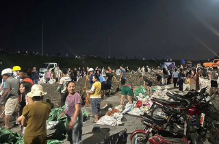 Hơn 1.000 người trắng đêm giữ đê ở Bắc Ninh