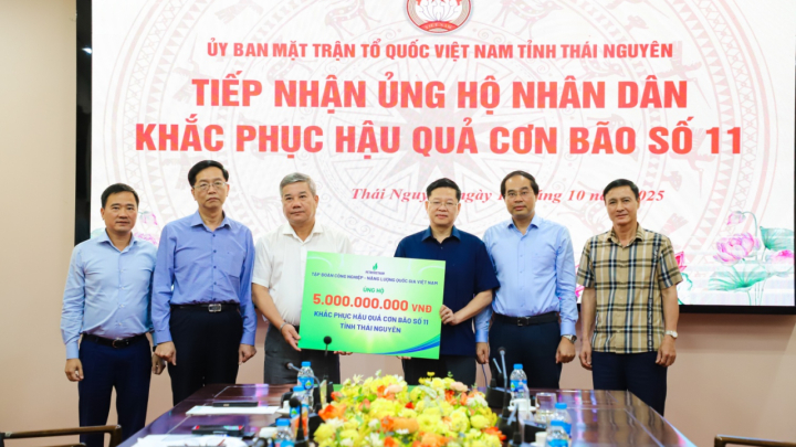 [Chùm ảnh] Petrovietnam hỗ trợ tỉnh Thái Nguyên khắc phục hậu quả của cơn bão số 11