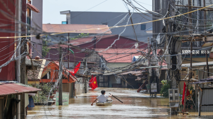 Cuộc sống trong vùng ngập ở Bắc Ninh