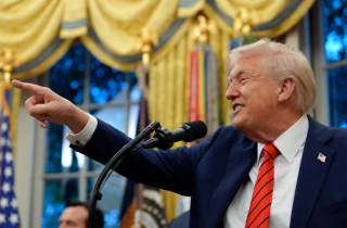 Tổng thống Trump: Lầu Năm Góc phải dùng mọi nguồn quỹ để trả lương binh sĩ