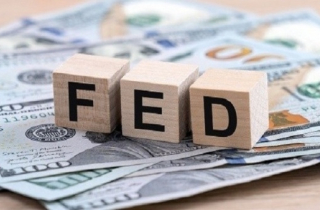 USD tiếp tục rớt giá do lo ngại thương chiến và Fed giảm lãi suất