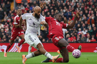 Kết quả giải Ngoại Hạng Anh: Man Utd hay bất ngờ, đánh bại Liverpool