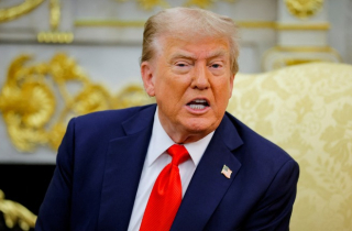 Tổng thống Trump cảnh báo áp thuế 155% với Trung Quốc