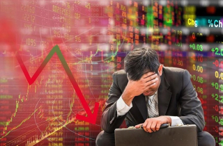 Chứng khoán rực lửa, VN30-Index mất gần 44 điểm