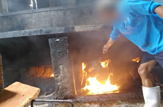 Về thủ phủ công khai dựng xưởng, nổi lửa ‘nấu’ dầu diesel bằng nhớt thải