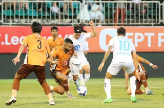 Vòng 9 V.League 2025-2026: Căng như dây đàn ở cả hai đầu bảng