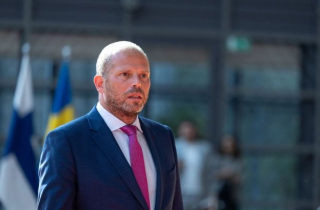 Bộ trưởng Quốc phòng Bỉ làm rõ bình luận “xóa Mátxcơva khỏi bản đồ”