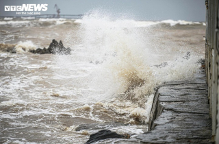 Biển Đông xuất hiện vùng áp thấp, mưa lớn ở Trung Bộ kéo dài nhiều ngày