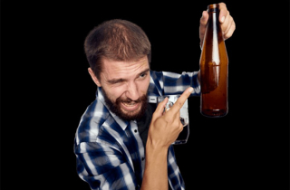 Con người có thực sự nói thật khi say rượu?