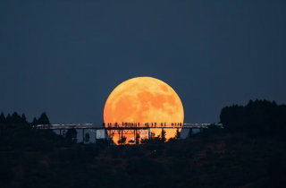 Mẹo quan sát, chụp ảnh siêu trăng lớn và sáng nhất năm 2025 tối 5/11