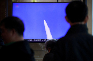 Hàn Quốc: Triều Tiên phóng tên lửa đạn đạo ra vùng biển phía Đông