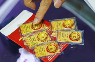 Vàng đang 'dậm chân tại chỗ', nhà đầu tư nên làm gì?