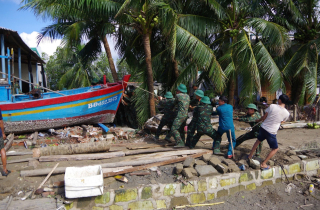 Gần 1.000 bộ đội Sư đoàn 2 giúp người dân Gia Lai khắc phục hậu quả bão số 13Lê Hoa - Duy Tân