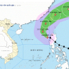 Bão Fung-Wong giật cấp 16, liên tục đổi hướng đi vào Biển Đông