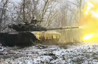 Toan tính của Nga và Ukraine khi tuyết phủ trắng chiến hào