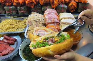 Sau vụ ngộ độc ở TP.HCM: Nhiều người e dè ăn bánh mì, sợ nguyên liệu 'trôi nổi'