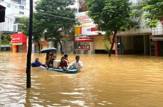 Mưa lũ ở Trung bộ có diễn biến phức tạp như tháng 10 vừa qua?