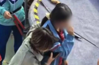 Nữ sinh bị bắn tên trúng mặt trong hội thi thể thao của trường