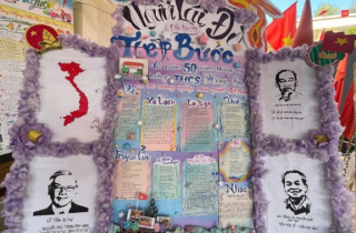 Loạt báo tường gây sốt dịp 20/11, học sinh khoe tài cực chất