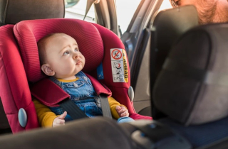 Ghế an toàn cho trẻ trên ô tô: Quy định đã có, sao phụ huynh vẫn bối rối?