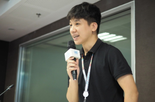 Từ cậu bé từng thu mình đến thầy giáo công nghệ đưa học trò vươn tầm quốc tế