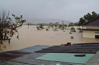 Lũ sông Ba vượt mức báo động 3 gây ngập trên diện rộng ở Gia Lai