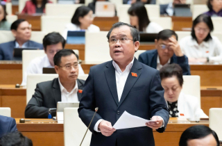 ĐBQH đề xuất năm học tới cung cấp miễn phí sách giáo khoa